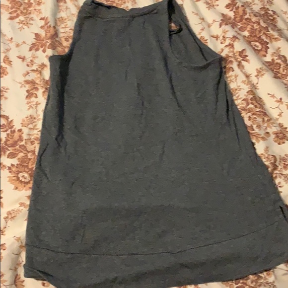 Grey tank top - Picture 2 of 2